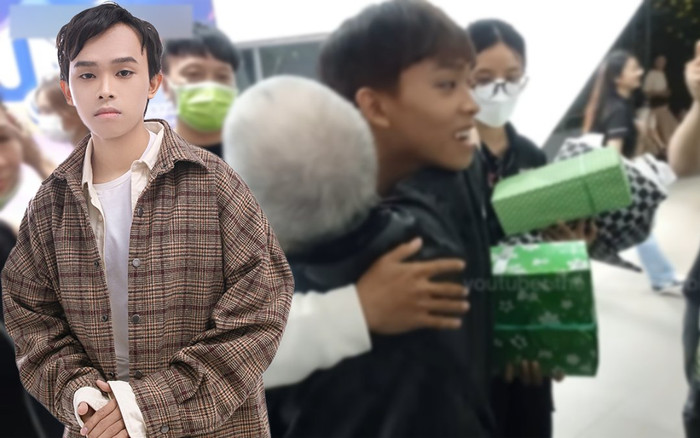 Cụ bà bay từ nước ngoài về Việt Nam gặp Hồ Văn Cường, có hành động nức lòng dành cho nam ca sĩ? Ảnh 2