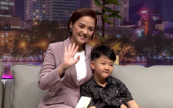 Những bà mẹ đơn thân giàu nghị lực nhất showbiz Việt Ảnh 2