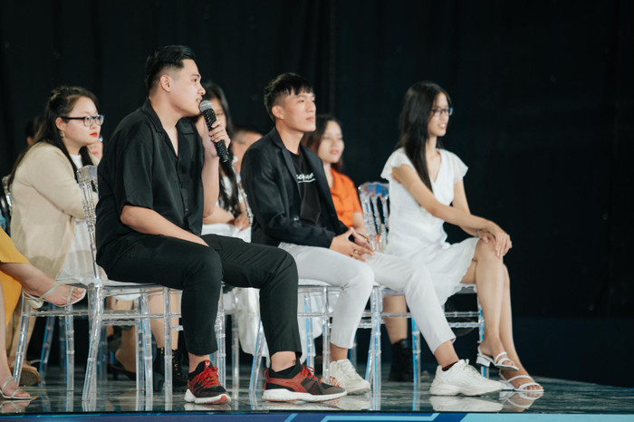 Các bạn trẻ bỏ lỡ nhau trên sân khấu Chân Ái, không ngại trao nhau cơ hội trước khi ra về Ảnh 10