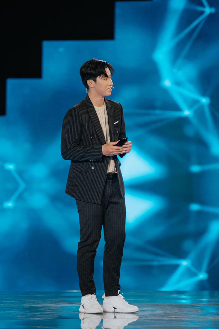 Các bạn trẻ bỏ lỡ nhau trên sân khấu Chân Ái, không ngại trao nhau cơ hội trước khi ra về Ảnh 6