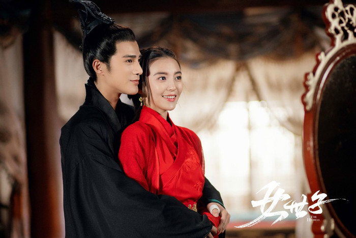 Khổ như Địch Lệ Nhiệt Ba: Hết bị Triệu Lộ Tư, Quách Hiểu Đình lấn át lại bị sao nữ kém tiếng vượt mặt Ảnh 12