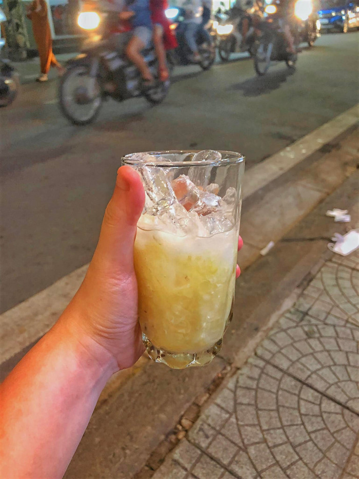 Món chè ngô được cho là vô cùng ấn tượng với cô nàng. Hình ảnh: Thanh Vân.