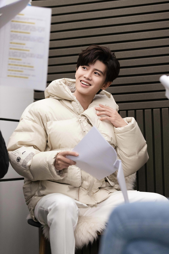 Học đòi Triệu Lệ Dĩnh và Nhiệt Ba chuyển mình, Nhậm Gia Luân bị netizen cản vội Ảnh 9