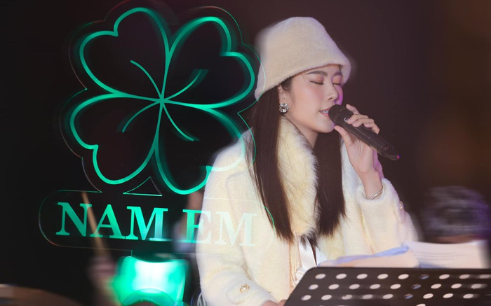 Nam Em đi hát mà bỗng rủ khán giả nhậu chung với mình: Chuyện gì lạ vậy? Ảnh 2