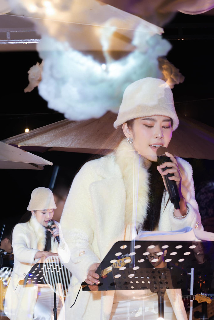 Nam Em đi hát mà bỗng rủ khán giả nhậu chung với mình: Chuyện gì lạ vậy? Ảnh 4