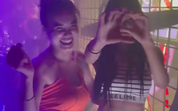 Xem clip em gái Công Vinh và cô bạn xinh đẹp 'quẩy' tưng bừng ở quán bar Ảnh 2