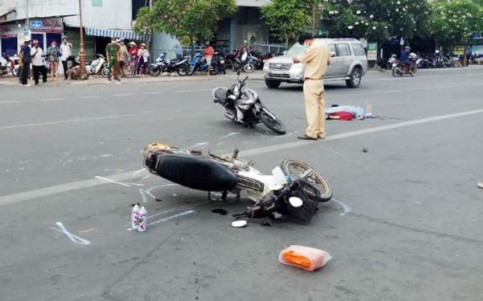 Toàn quốc xảy ra 26 vụ TNGT, 11 người tử vong, 26 người bị thương trong ngày 1/5 Ảnh 2