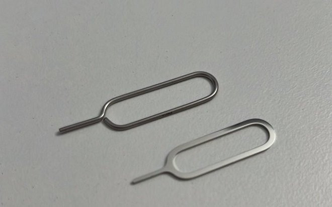 Tranh cãi cây lấy sim của Apple có giá gần 100.000 đồng Ảnh 2