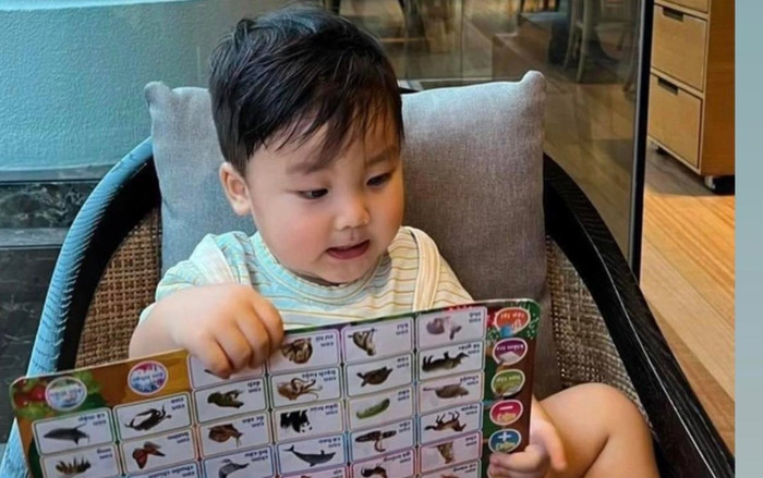 Bé Bo nhà Hòa Minzy khiến dân tình hết lời khen ngợi, tài ghi nhớ siêu đỉnh, thông minh không ai bằng Ảnh 2