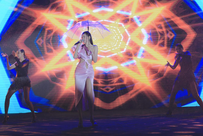 Tuy nhiên tại Huế đã xảy ra một trận mưa lớn