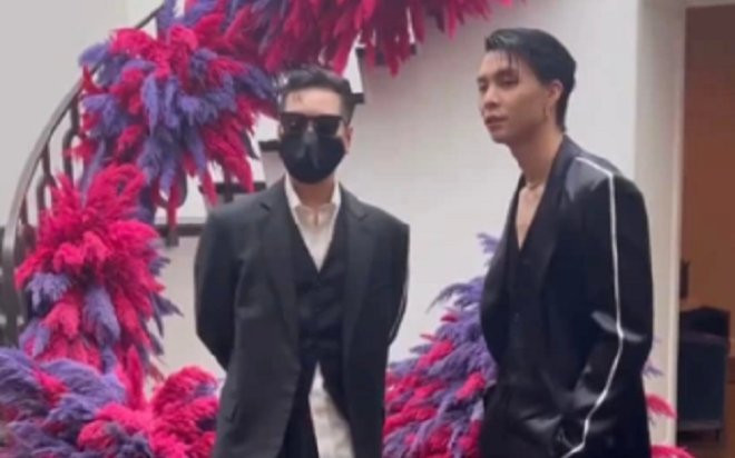 Johnny (NCT) diện trang phục của nhà thiết kế gốc Việt lên thảm đỏ Met Gala 2022 Ảnh 2