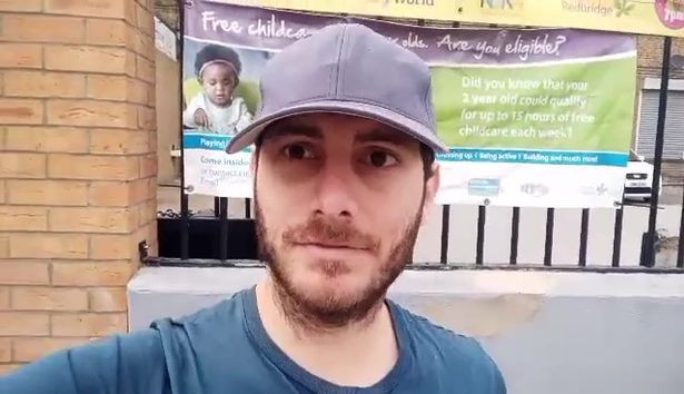 Mới 30 tuổi đã là cha của 47 đứa trẻ khắp thế giới, người đàn ông tiết lộ một điều băn khoăn Ảnh 3