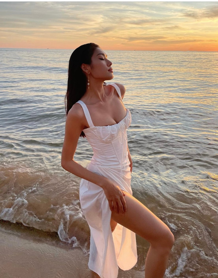 Dàn thí sinh MUV 2022 đọ body 'bá cháy': Lê Thảo Nhi sexy cũng xin 'tắt điện' trước Hương Ly nóng bỏng Ảnh 8