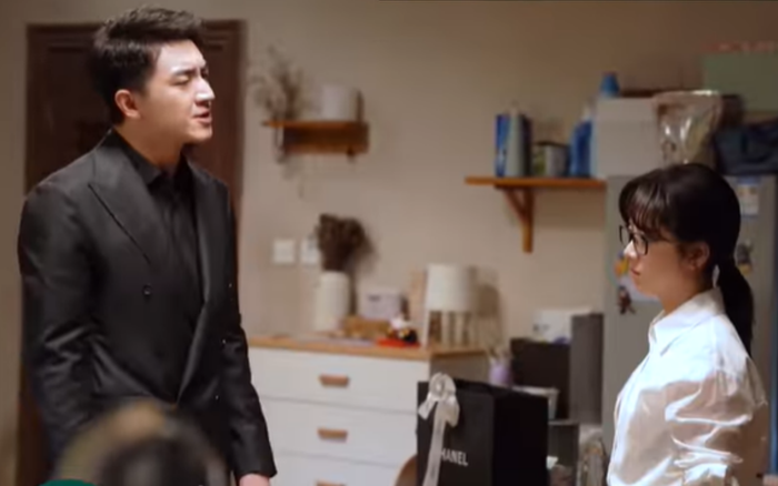 Xin Gọi Tôi Là Tổng Giám: Đàm Tùng Vận 'gánh còng lưng' cho Lâm Canh Tân, khán giả lo cho Triệu Lệ Dĩnh Ảnh 4