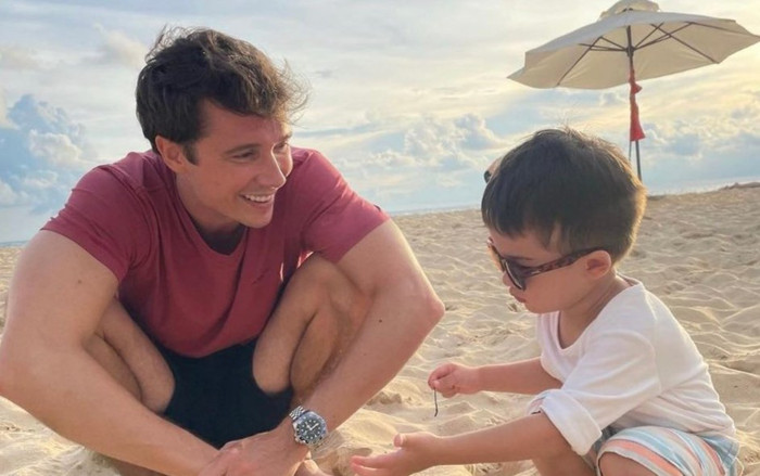 Chồng cũ Hoàng Oanh đăng tải khoảnh khắc vui vẻ bên quý tử, nói một câu gây xúc động Ảnh 2