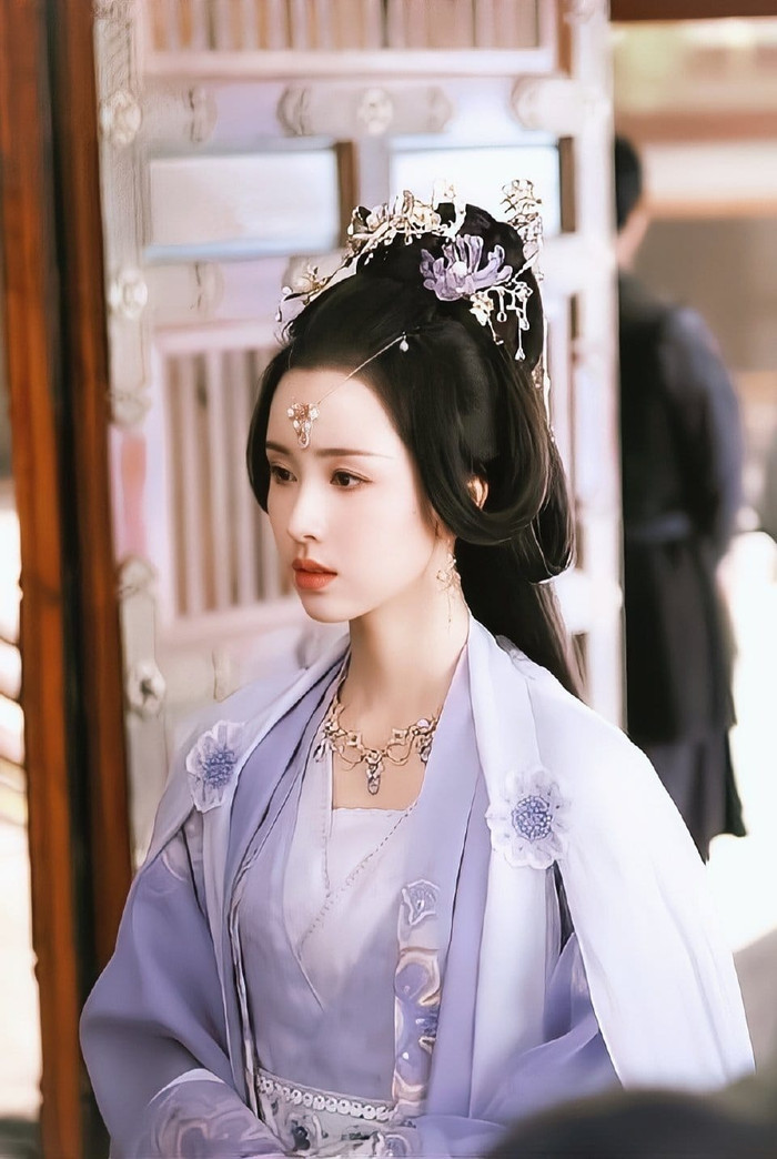 Trần Đô Linh xinh đẹp vượt mặt Bạch Lộc trong Trường Nguyệt Tẫn Minh nhưng vẫn bị chê nhạt nhoà Ảnh 5