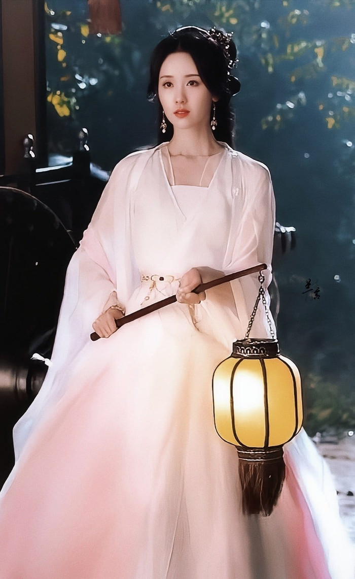 Trần Đô Linh xinh đẹp vượt mặt Bạch Lộc trong Trường Nguyệt Tẫn Minh nhưng vẫn bị chê nhạt nhoà Ảnh 6