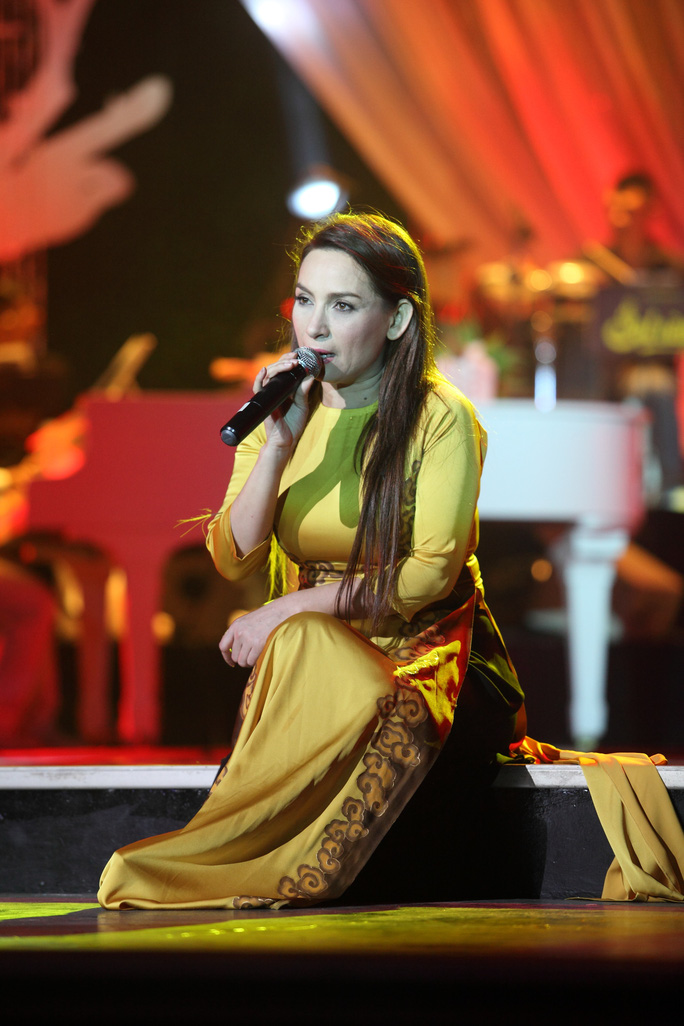 Phi Nhung có ca khúc Bậu ơi đừng khóc