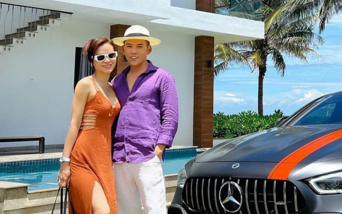 Hậu đám cưới Lý Bình vẫn hết mực cưng chiều Phương Trinh Jolie, nhìn là biết yêu vợ cỡ nào Ảnh 2