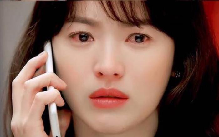 Mỹ nhân Hàn diễn cảnh khóc: Song Hye Kyo - Son Ye Jin huyền thoại, Kim Se Jeong bị chê giả trân Ảnh 2