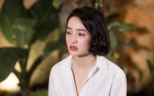 Hiền Hồ có loạt động thái lạ sau bài đăng xin lỗi, chắc đang giận 'ai đó'? Ảnh 2