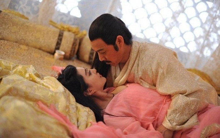 Vì sao Hoàng đế Trung Hoa không được độc sủng một phi tần nào đó liên tiếp trong nhiều ngày? Ảnh 2