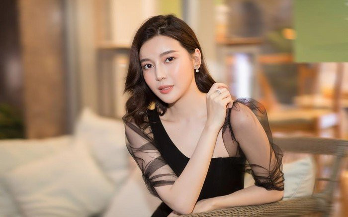 Cao Thái Hà tiết lộ mức cát-sê khủng: 'Cày cuốc' một tháng đã đủ tậu luôn miếng đất mới Ảnh 2