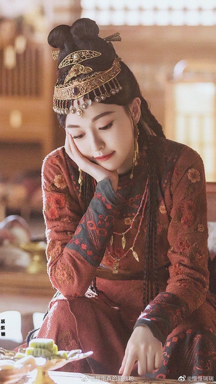 Dàn tiểu Hoa 85 sau khi có con: Dương Mịch, Lệ Dĩnh theo đuổi sự nghiệp, Thi Thi chăm sóc gia đình Ảnh 20