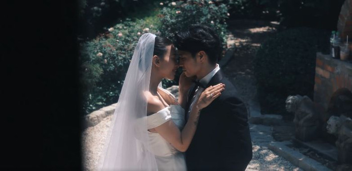 Cận cảnh 'cô dâu mới' và chú rể