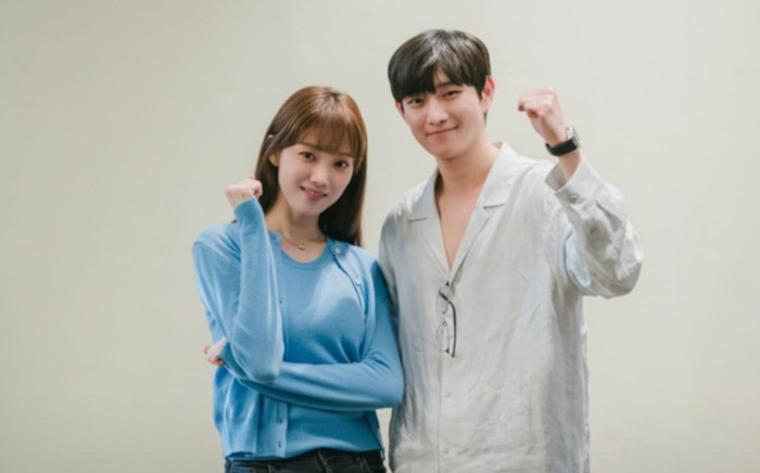 Lee Sung Kyung từng nổ rating cảnh hôn cùng Ahn Hyo Seop, nhưng với Kim Young Dae lại rất tệ hại Ảnh 2