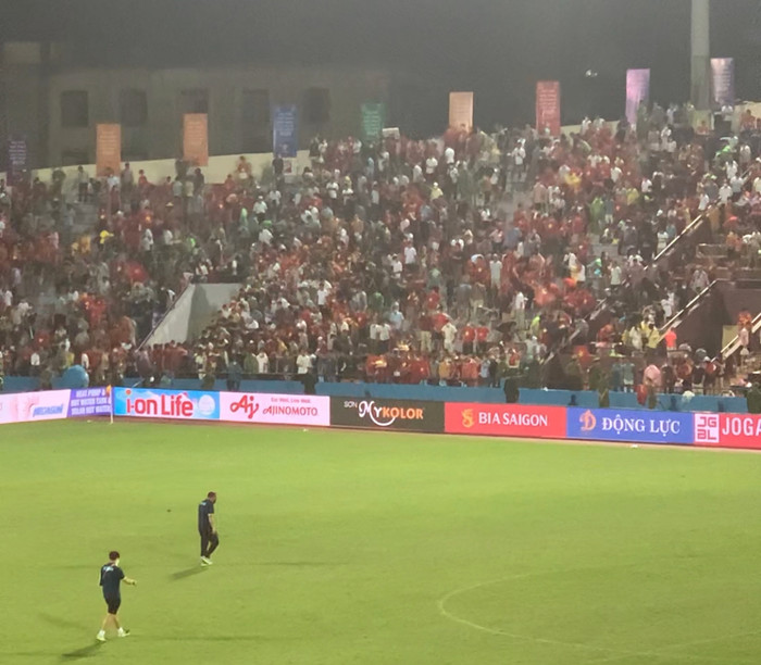 HLV Park Hang Seo nhanh chóng đi vào sau trận hoà Philippines.