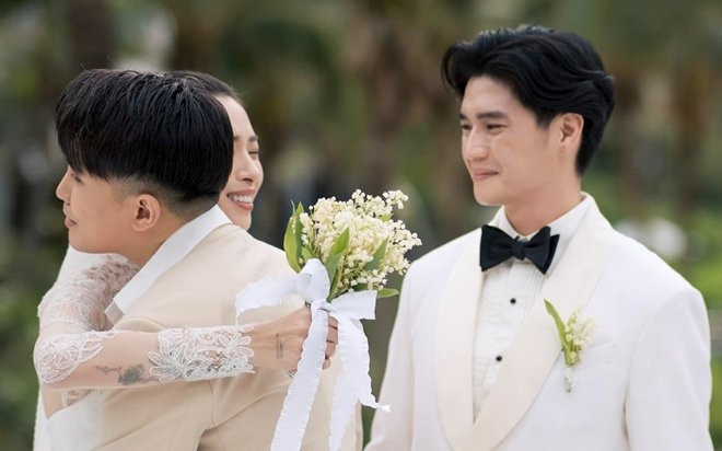 Bó hoa cưới 'quý tộc' của Ngô Thanh Vân: Nhỏ xinh nhưng giá trị thuộc hàng 'khủng' Ảnh 2