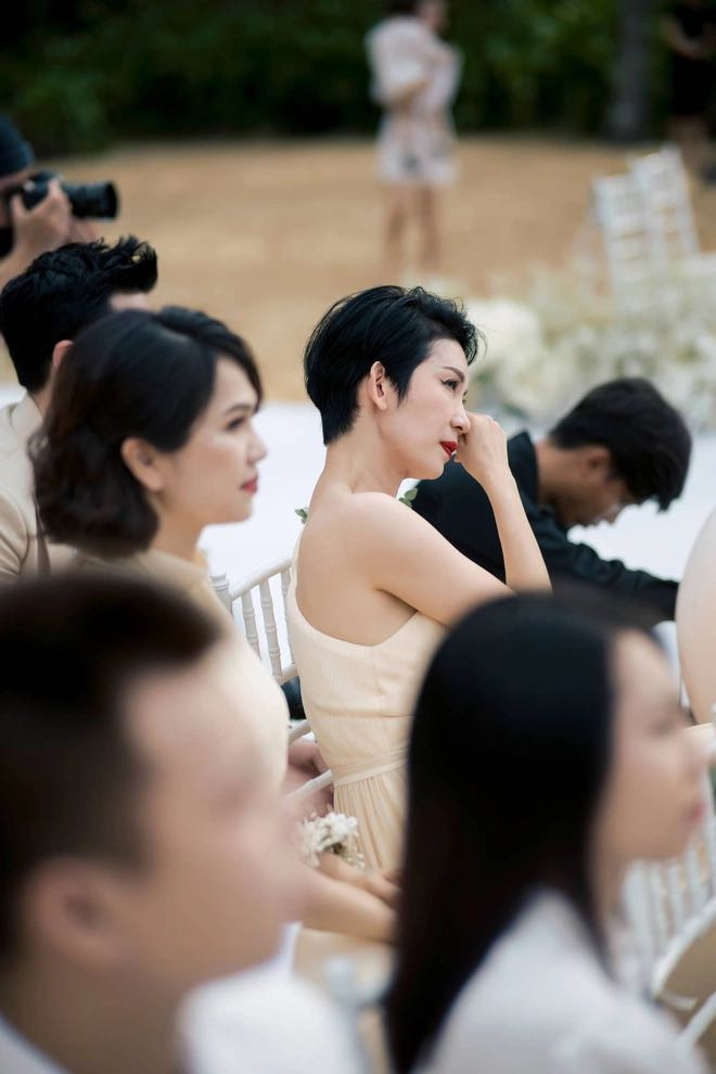 Dàn sao Việt bật khóc vì Ngô Thanh Vân và Huy Trần Ảnh 5