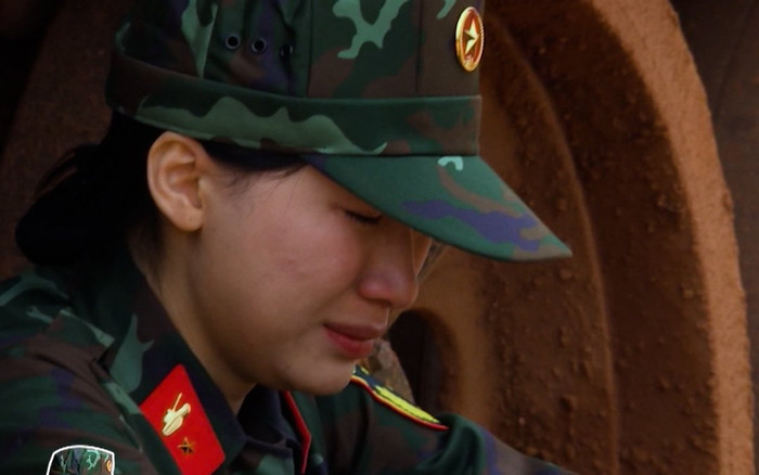 Độ Mixi khiến đàn em 'ấm lòng', Hòa Minzy bất ngờ bật khóc vì... Cara Ảnh 2