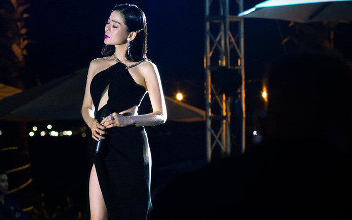 Nức nở hát nhạc trẻ đang thịnh hành nhưng quên lời ngang, Lệ Quyên liền 'chữa cháy' đầy chuyên nghiệp Ảnh 2