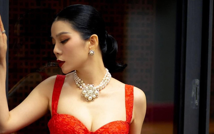 Ở tuổi tứ tuần, Lệ Quyên trải lòng: 'Người đàn bà tuổi 40 chưa bao giờ thấy an yên' Ảnh 2