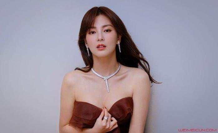 Những diễn viên là 'bản sao' của Song Hye Kyo: Triệu Lộ Tư, Han Soo Hee ai diễn xuất ổn hơn? Ảnh 9