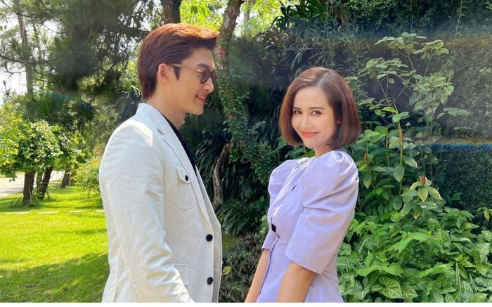 Thương Ngày Nắng Về 2: Khán giả bất ngờ vì cảnh hôn của Huyền Lizzie và Đình Tú là 'tự biên tự diễn' Ảnh 2