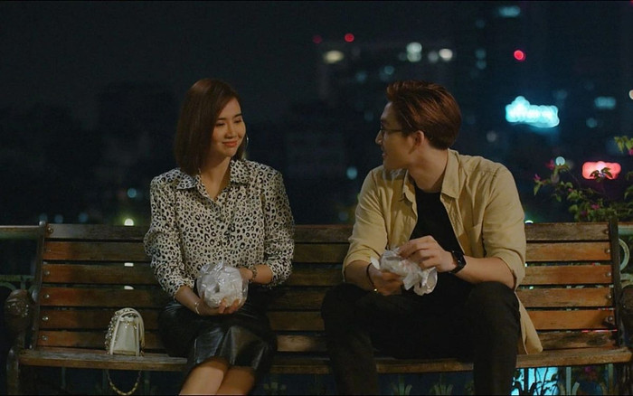 Thương Ngày Nắng Về 2: Khán giả bất ngờ vì cảnh hôn của Huyền Lizzie và Đình Tú là 'tự biên tự diễn' Ảnh 5