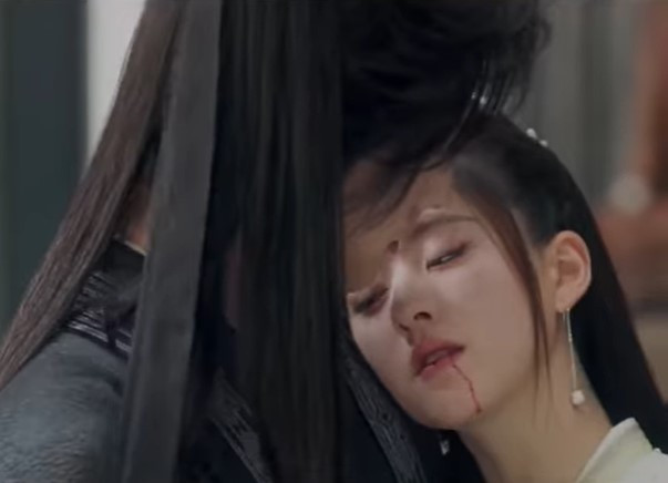 Thả Thí Thiên Hạ: Cảnh đau thương bỗng hoá trò hề, diễn xuất của Triệu Lộ Tư không còn gì để cứu vớt Ảnh 4