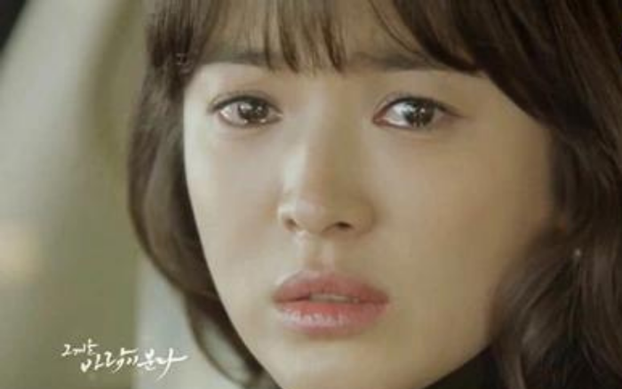 Diễn viên Hàn vào vai khiếm thị trên phim: Song Hye Kyo 'lép vế' hoàn toàn trước đàn em Han Ji Min Ảnh 9