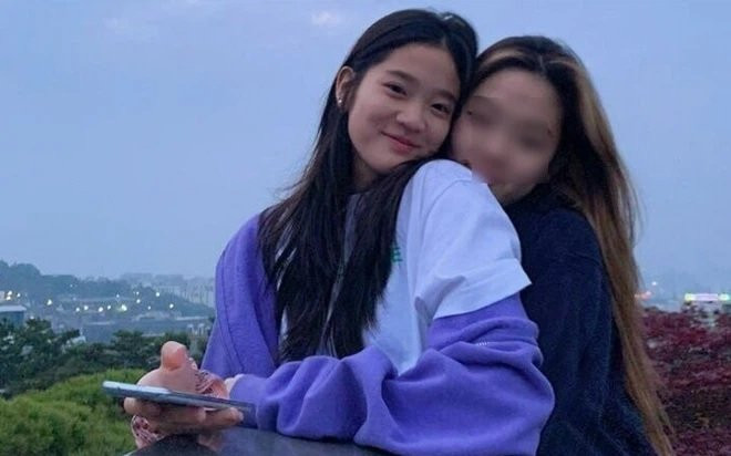 Tiểu thư 2k4 tập đoàn nghìn tỷ: Nhan sắc 'gây sốt', học vấn đỉnh cao, tài năng có thừa Ảnh 2