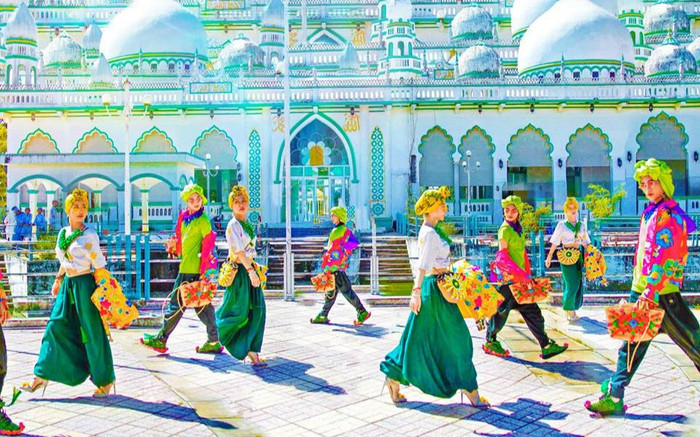 Mãn nhãn với thánh đường Hồi giáo tuyệt đẹp tại miền Tây sông nước Ảnh 2