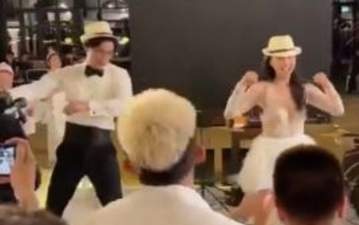 Tiệc hậu hôn lễ: Ngô Thanh Vân-Huy Trần 'quẩy' cực sung, chú rể chính thức 'rũ bỏ' hình tượng trầm tính Ảnh 2