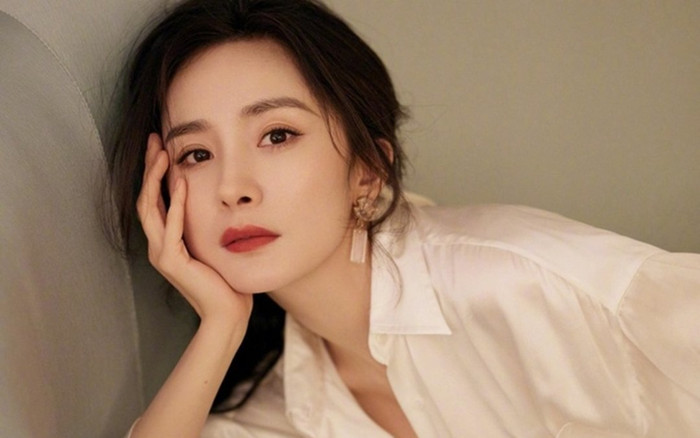 Sự nghiệp Dương Mịch ngày càng sa sút đến nỗi không còn phim để đóng? Ảnh 2