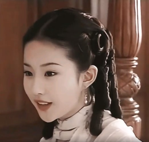 Bộ ảnh năm 14 tuổi của Lưu Diệc Phi bất ngờ hot trở lại: Nỗ lực tăng nhiệt cho Mộng Hoa Lục? Ảnh 4