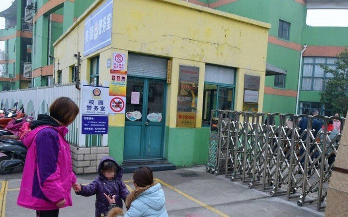 Trường mầm non diễn tập phòng bắt cóc, 20 bé nhất quyết đi theo 'người lạ' mặc cô giáo gọi khản giọng Ảnh 2