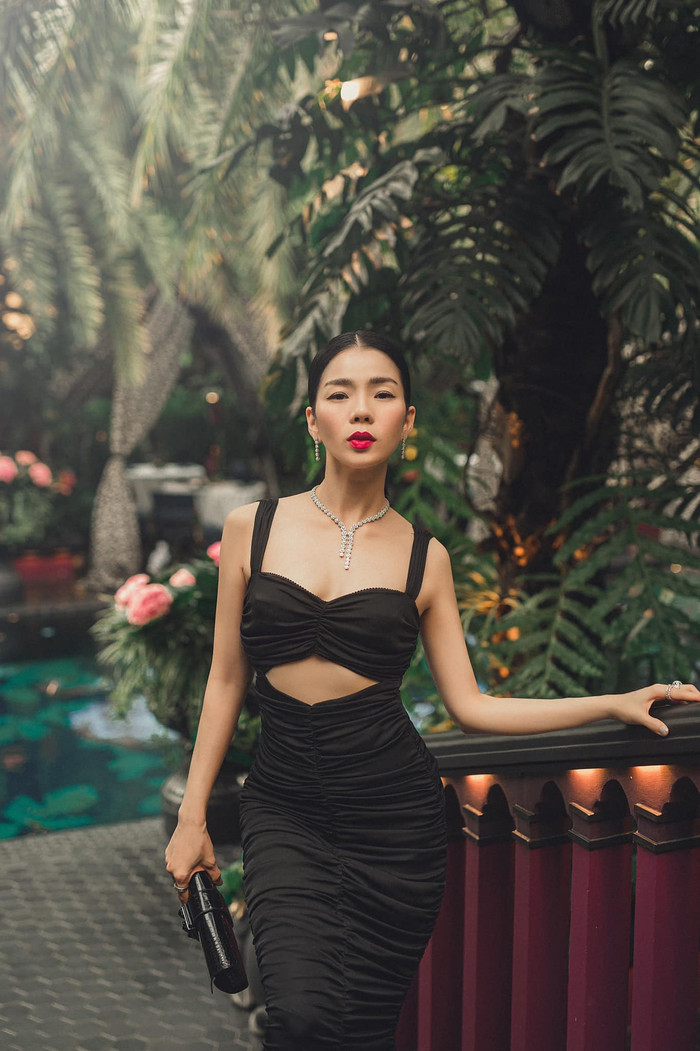 Giữa ồn ào so sánh giọng sau 10 năm, Lệ Quyên ẩn ý: 'Khán giả bảo tôi hát live luôn hay hơn nghe CD' Ảnh 6