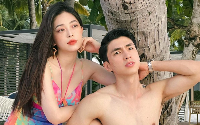 Á hậu Phương Nga tăng cân vèo vèo, ganh tị với Bình An đến cạn lời khi suốt ngày cởi áo 'khoe cơ' Ảnh 2