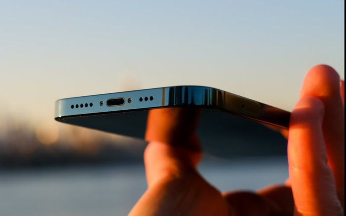 Apple sẽ loại bỏ cổng Lightning trên iPhone Ảnh 2